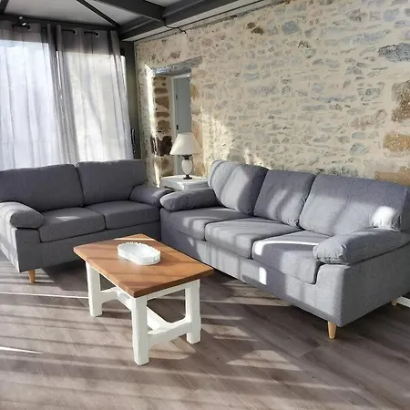 Les 3 Pommiers : En Suisse Normande Donnay