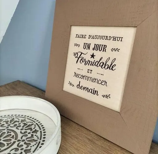 Les 3 Pommiers : En Suisse Normande * Donnay