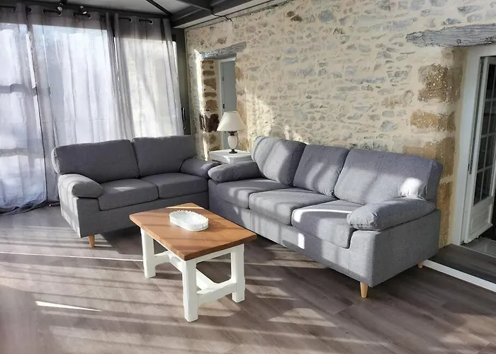 Les 3 Pommiers : En Suisse Normande Donnay