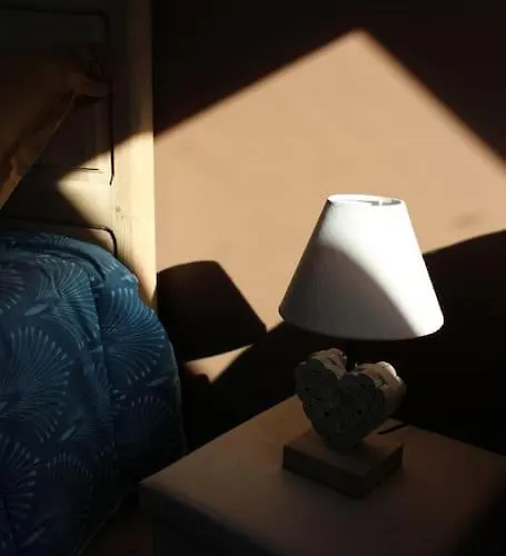 Les 3 Pommiers : En Suisse Normande Donnay